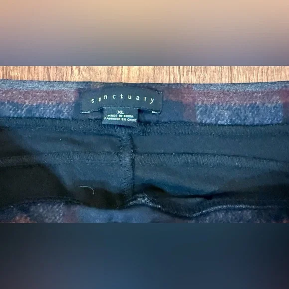 Anthropologie Sanctuary Runway Plaid Leggings Dark Red Black Womens Size XL - Picture 5 of 6